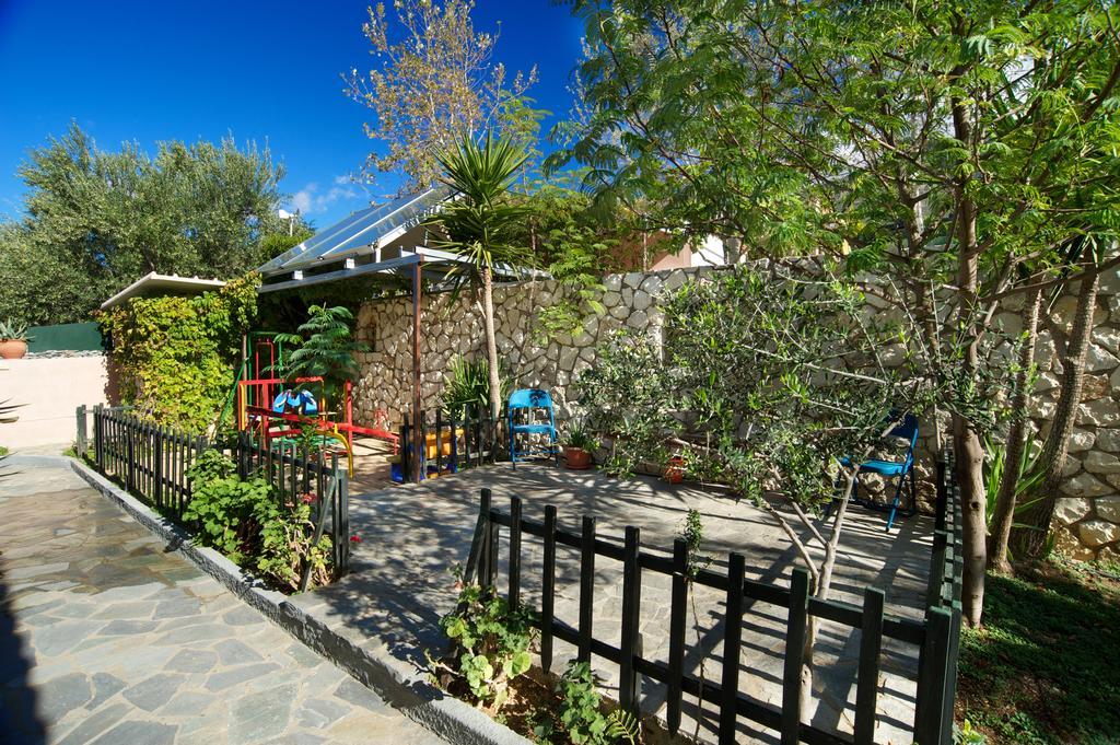Nostos Aparthotel Mousata ภายนอก รูปภาพ